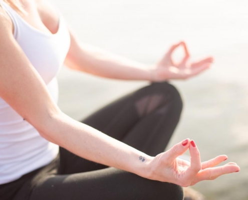 Yogalehrerin Lotus Hüfte Anatomie